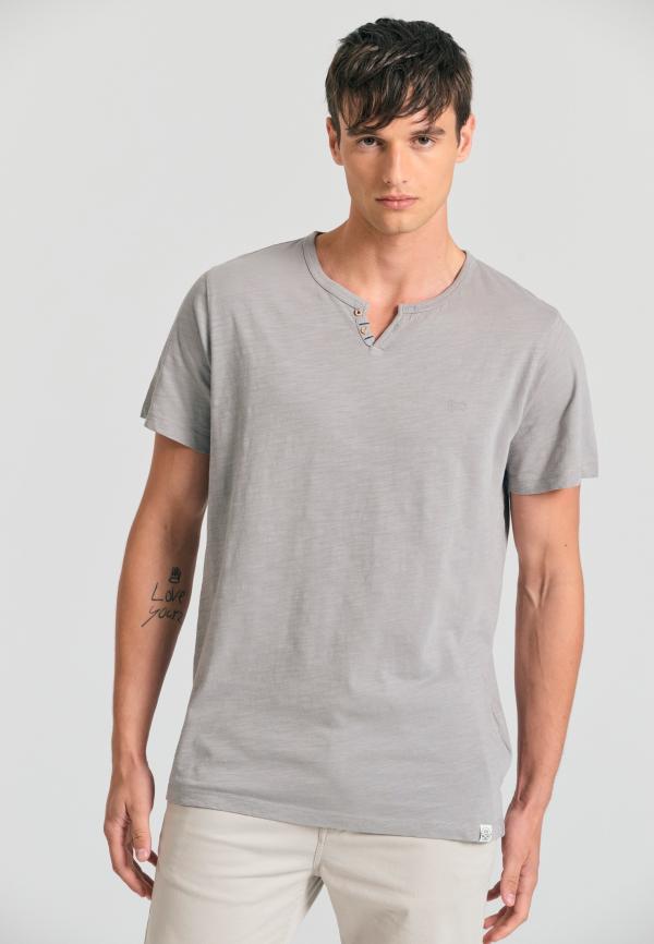 Essential t-shirt με λαιμό henley Garage 55.