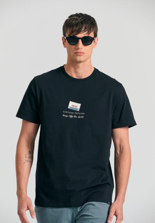 T-shirt με vintage τύπωμα Garage 55.