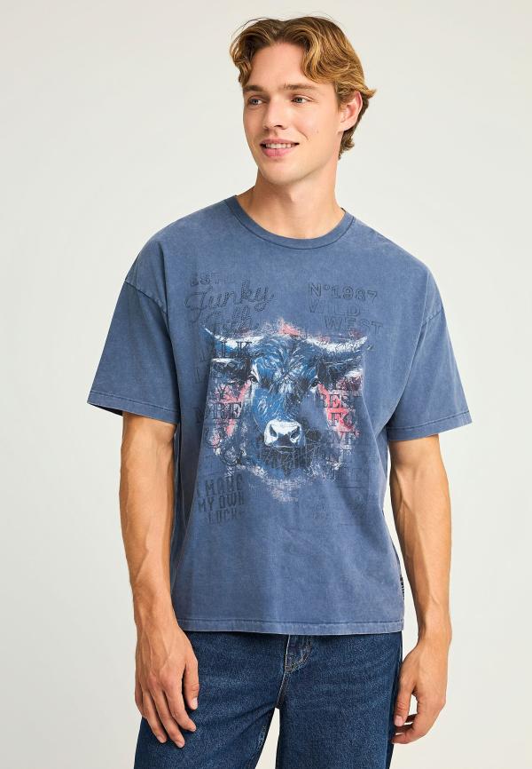 Oversized t-shirt με μοντέρνο τύπωμα
